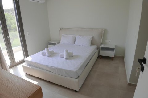 4 bedrooms Villa in Rethymno, Greece No. 23982 8