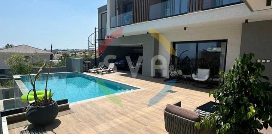 5 dormitorios Villa en Germasogeia, Cyprus No. 74133