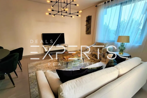 4 bedrooms Villa on the Yas Island, UAE No. 9527 2