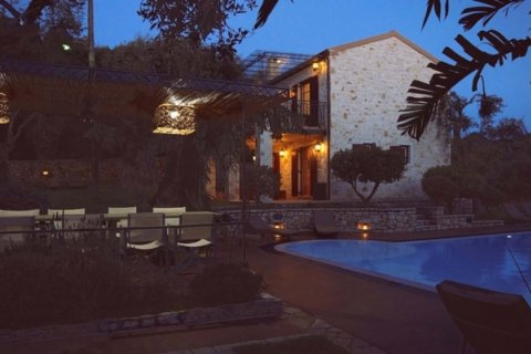 7 bedrooms Villa in Central Macedonia, Greece No. 48810 2