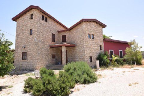 4 bedrooms Villa in Nicosia, Cyprus No. 28037 27