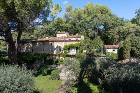 9 bedrooms Villa in Grasse, France No. 68092 1