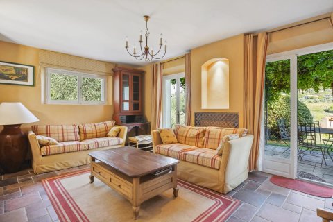 9 bedrooms Villa in Grasse, France No. 68092 9