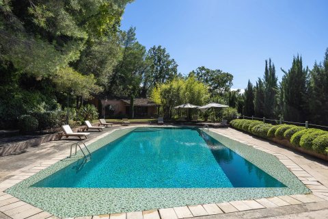 9 bedrooms Villa in Grasse, France No. 68092 2