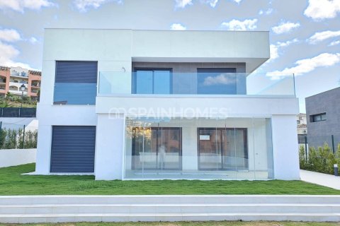 4 bedrooms Villa in Manilva, Spain No. 25733 8