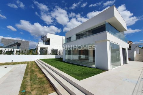 4 dormitorios Villa en Manilva, Spain No. 25733 6