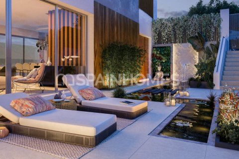 3 bedrooms Villa in Benahavis, Spain No. 25697 5