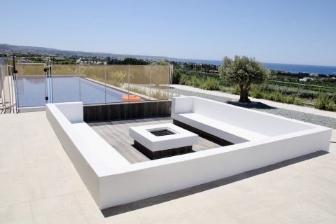 4 bedrooms Villa in Paphos, Cyprus No. 38056 5