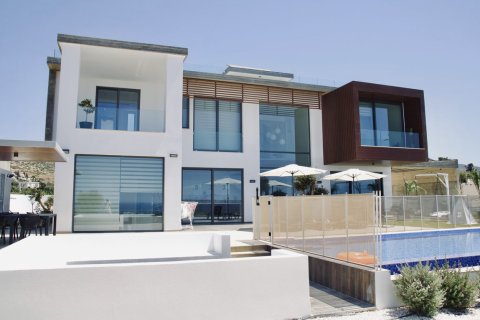 4 bedrooms Villa in Paphos, Cyprus No. 38056 4