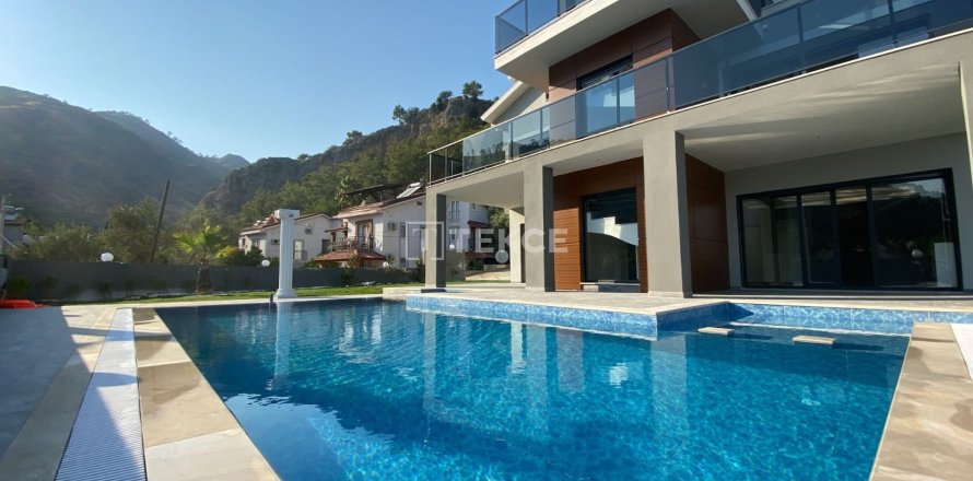 4+1 Villa en Fethiye, Turkey No. 12127