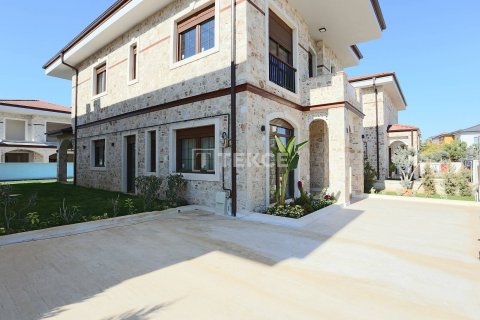 4+1 Villa à Dosemealti, Turkey No. 11781 17