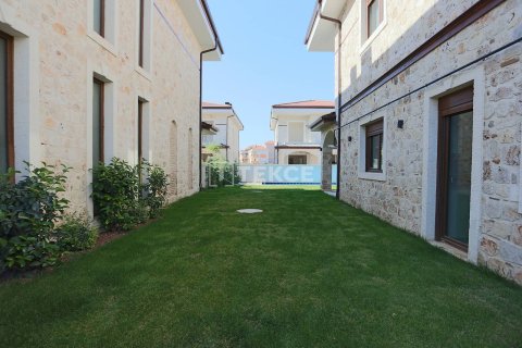 4+1 Villa en Dosemealti, Turkey No. 11781 13