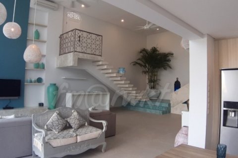 5 bedrooms Villa in Ungasan, Indonesia No. 22924 1