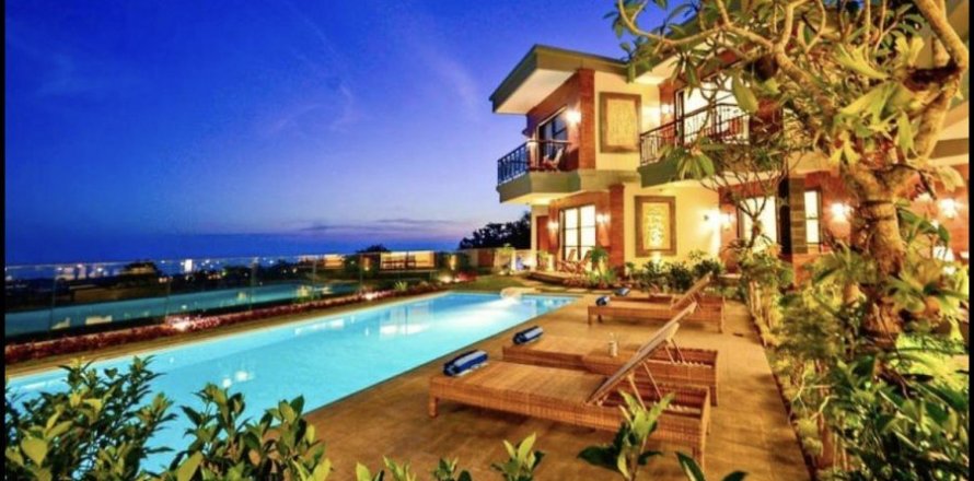 15 bedrooms Villa in South Kuta, Indonesia No. 22916