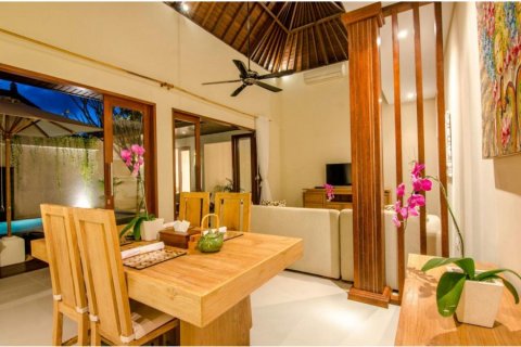 2 bedrooms Villa in Sanur, Indonesia No. 22923 3