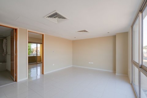 3 dormitorios Townhouse en Al Raha Gardens, UAE No. 6850 9