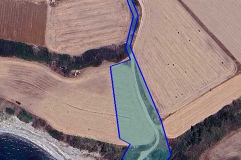 5470m² Land in Tochni, Cyprus No. 42153 1