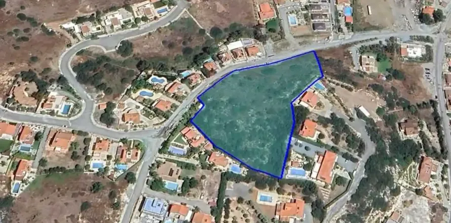 9574m² Land en Pyrgos, Cyprus No. 42152