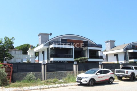 4+1 Villa à Serik, Turkey No. 22099 3