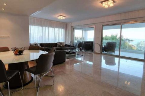 3 dormitorios Apartment en Germasogeia, Cyprus No. 76045 5