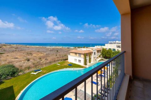 3 bedrooms Apartment in Paphos, Cyprus No. 76041 13