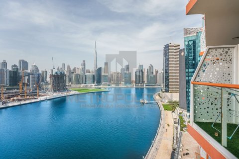 2 bedrooms Apartment in Business Bay, UAE No. 6780 9