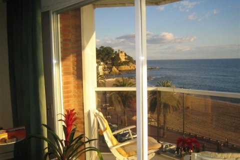 4 dormitorios Apartment en Lloret de Mar, Spain No. 25136 5