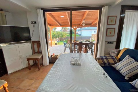 4 dormitorios House en Castelldefels, Spain No. 25135 5