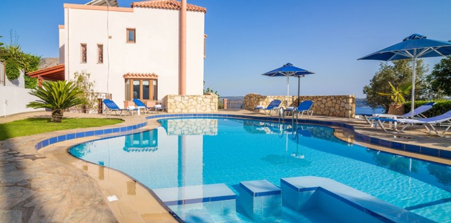 3 bedrooms Villa in Chania, Greece No. 58414