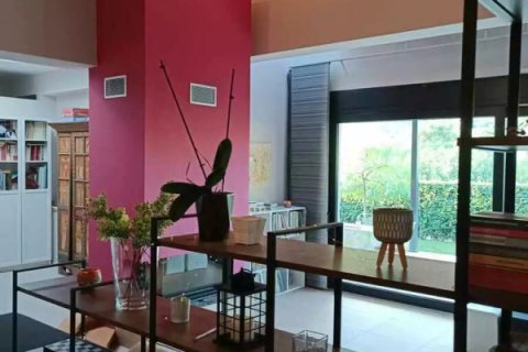 3 bedrooms Villa in Athens, Greece No. 48320 10