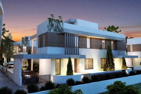 3 bedrooms House in Germasogeia, Cyprus No. 30474 3