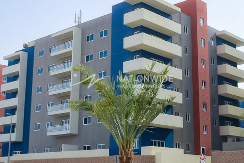 3 bedrooms Apartment in Al Reef, UAE No. 3432 1