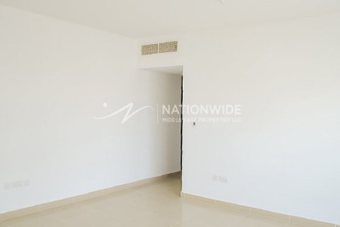 3 bedrooms Apartment in Al Reef, UAE No. 3432 11