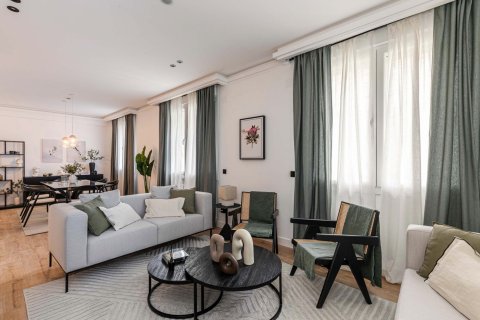 3 bedrooms Apartment in Madrid, Spain No. 26821 1