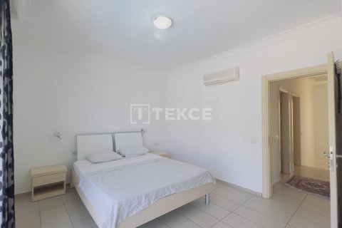 3+1 Apartment in Kemer, Turkey No. 16649 14