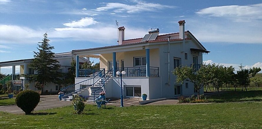 7 chambres House à Aigeiros, Greece No. 54498