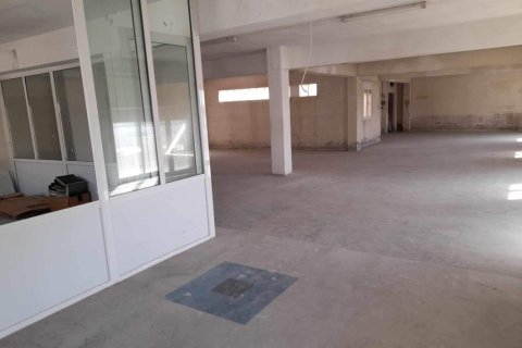 1045m² Commercial property in Athens, Greece No. 49059 13