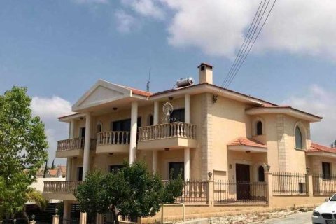 5 bedrooms House in Mesa Geitonia, Cyprus No. 76851 2