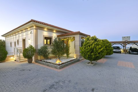 6 bedrooms Villa in Heraklion, Greece No. 23902 18