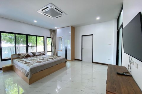 5 bedrooms House in Chiang Mai, Thailand No. 2553 15