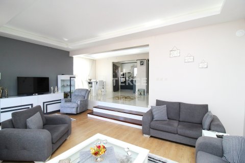 3+2 Villa in Gemlik, Turkey No. 21056 9