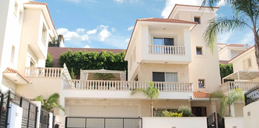 4 dormitorios House en Mouttagiaka, Cyprus No. 72598