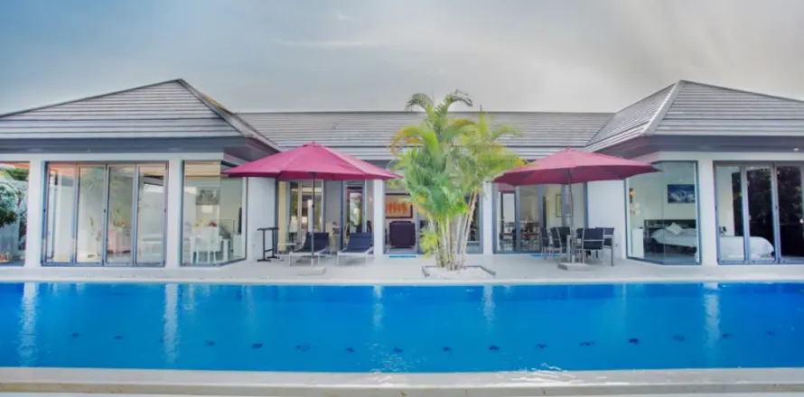 4 dormitorios Villa en Phuket, Thailand No. 342