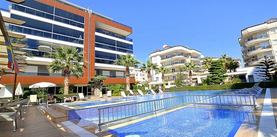 2+1 Apartment en Oba, Turkey No. 16066