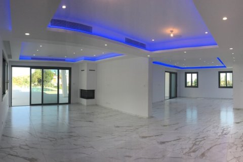 6 bedrooms Villa in Limassol, Cyprus No. 50845 5