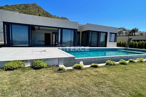 4+1 Villa in Bodrum, Turkey No. 11068 1