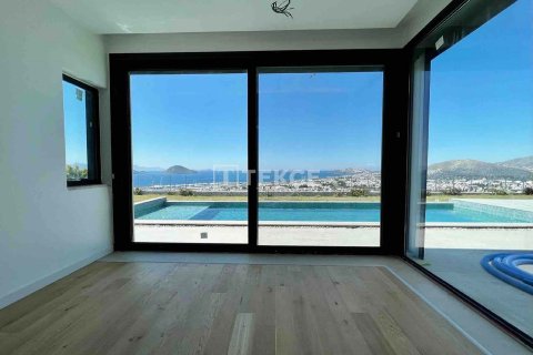 4+1 Villa in Bodrum, Turkey No. 11068 13