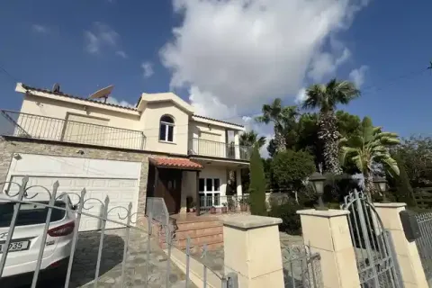 4 bedrooms House in Kiti, Cyprus No. 30196 1