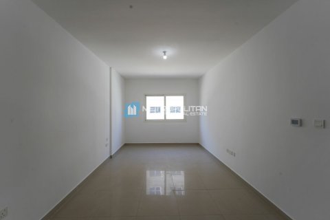 3 bedrooms Apartment in Al Reef, UAE No. 5923 4