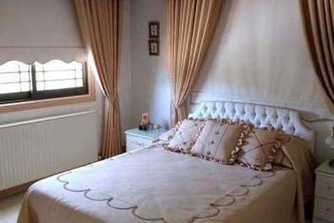 5 bedrooms House in Tala, Cyprus No. 39639 11